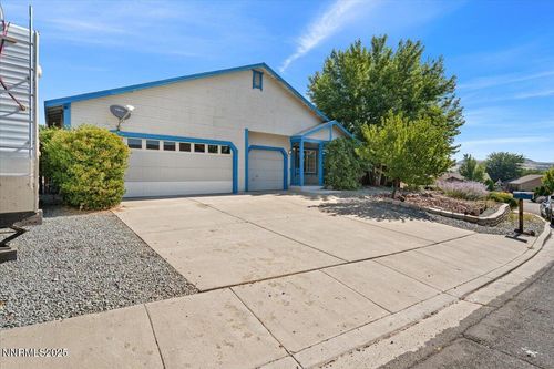 6835 Summit View Dr, Sparks, NV, 89436-9038 | Card Image