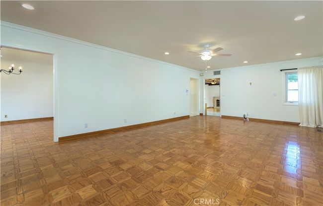 Living Room | Image 4