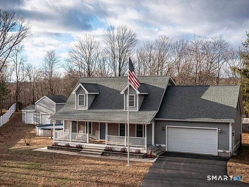 939 N Main St, Killingly, CT, 06239-1401 | Card Image