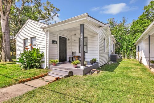 505 Kentucky St, Liberty, TX, 77575-5979 | Card Image