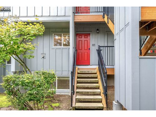 136-4 Touchstone, Lake Oswego, OR, 97035-1914 | Card Image