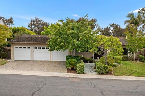 8383 Cliffridge Ln, La Jolla, CA, 92037 | Card Image