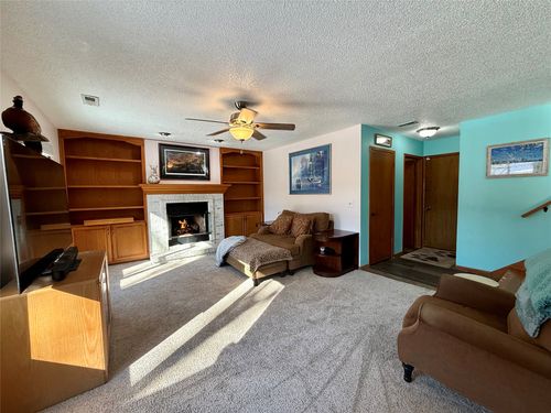 4506 Palm Avenue, Des Moines, IA, 50310 | Card Image