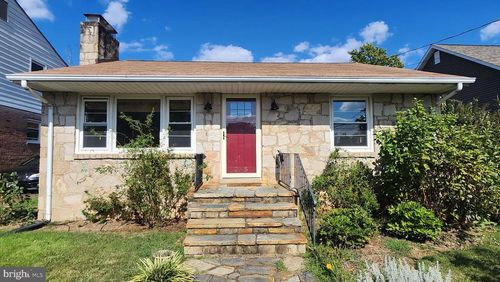 2005 Washington Ave, FREDERICKSBURG, VA, 22401-3452 | Card Image