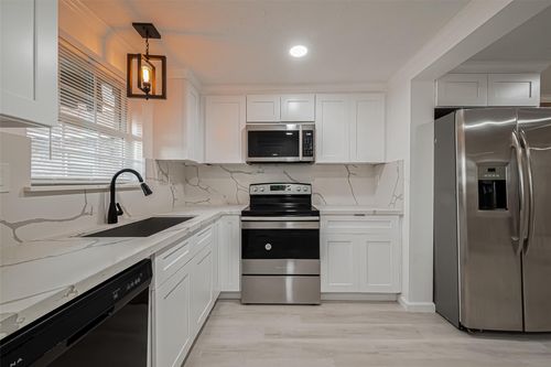 unit-7-12 Hyde Park Blvd, Houston, TX, 77006-3239 | Card Image