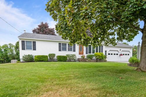 95 Gendron Dr, Wells, ME, 04090-4040 | Card Image