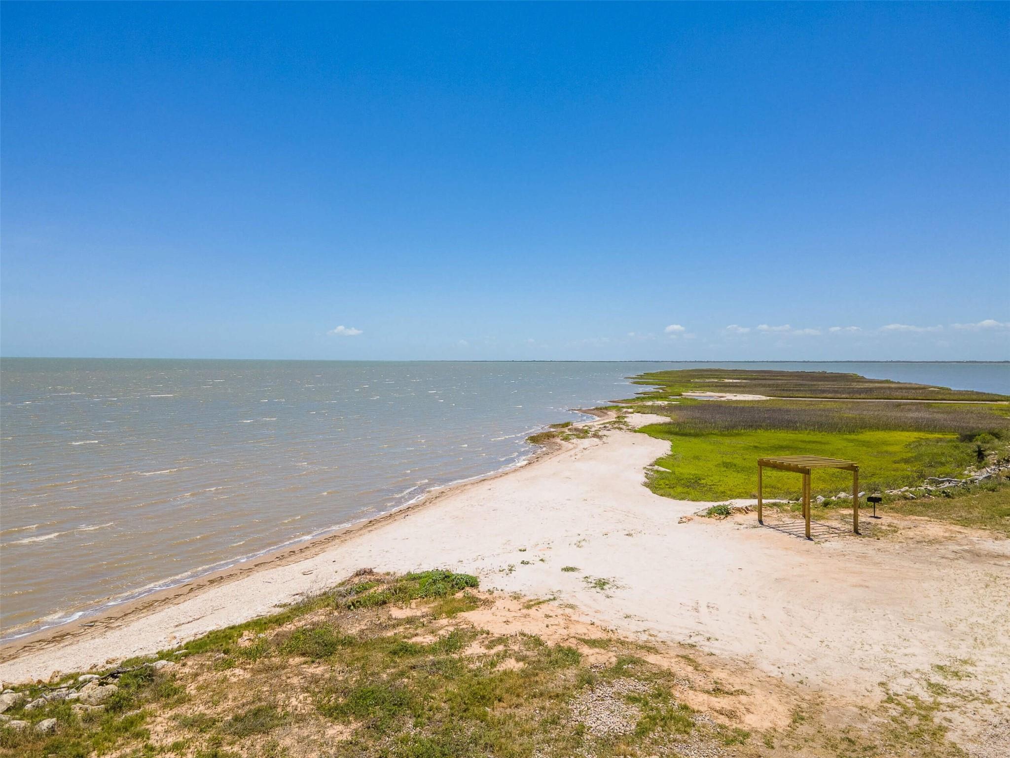 Land in Palacios 2