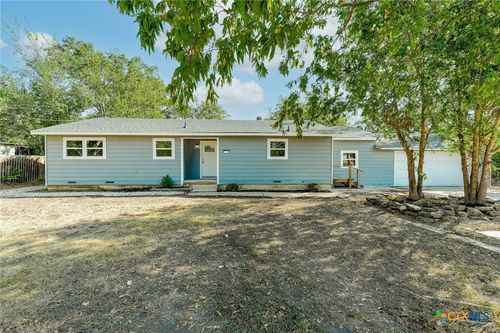 104 East Ave, Florence, TX, 76527-4014 | Card Image