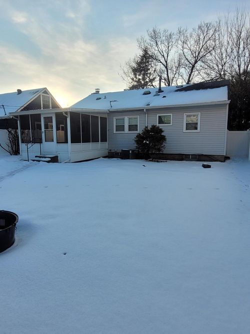 5825 Zenith Ave S, Edina, MN, 55410-2833 | Card Image