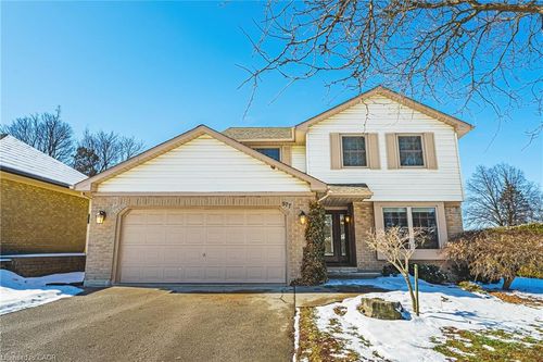 577 Tomahawk Cres, Ancaster, ON, L9G3T4 | Card Image