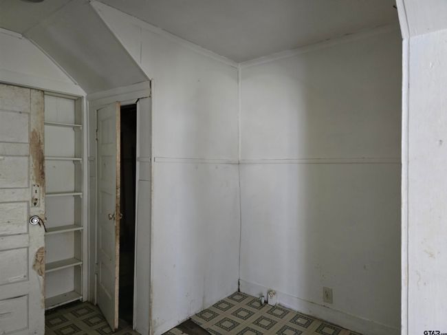 128 Hickory St, House other with 4 bedrooms, 3 bathrooms and null parking in Pittsburg TX | Image 13