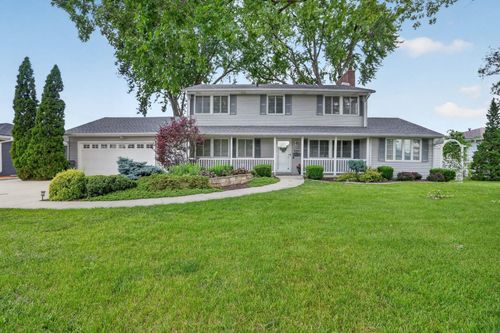 526 Glencoe Ave, Waterloo, IA, 50701-5008 | Card Image