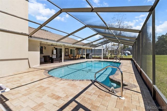 7618 W Golf Club St, House other with 3 bedrooms, 2 bathrooms and 2 parking in Crystal River FL | Image 32