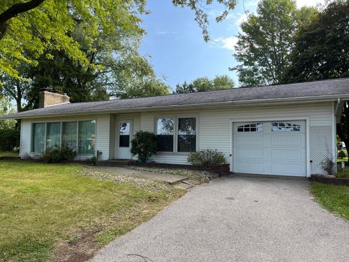 5296 S Warner Ave, Fremont, MI, 49412-9202 | Card Image