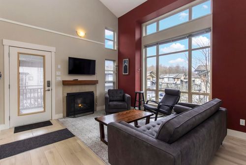 201-1174 Wingtip Pl, Squamish, BC, V8B0N4 | Card Image