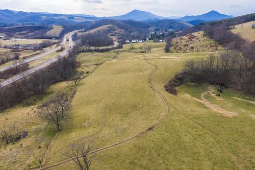230 Barnes Ln, North Tazewell, VA, 24630 | Card Image