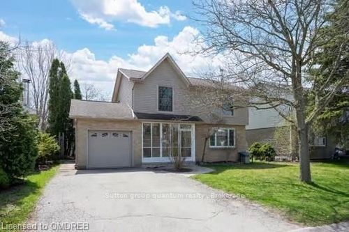 31 Archer Cres, London, ON, N6E2A4 | Card Image