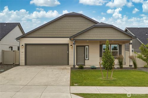 643 Ava St, Walla Walla, WA, 99362-5558 | Card Image