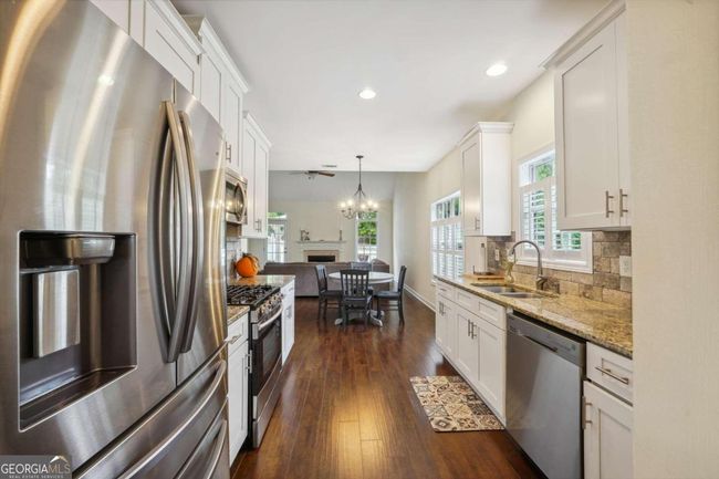 649 Jackson St, House other with 4 bedrooms, 3 bathrooms and null parking in Suwanee GA | Image 5