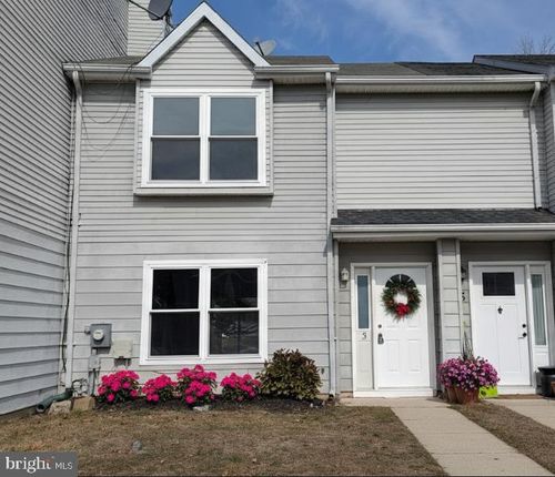 3 Warren Pl, NEWARK, DE, 19702-6122 | Card Image