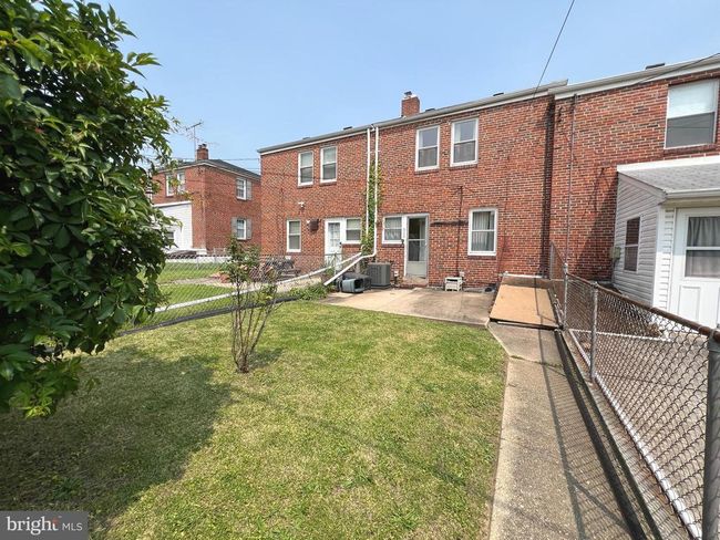 8544 Willow Oak Rd, Townhouse with 3 bedrooms, 1 bathrooms and null parking in PARKVILLE MD | Image 13