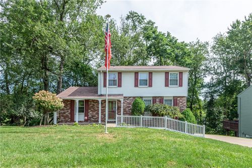 513 Fruitwood Dr, Bethel Park, PA, 15102-1337 | Card Image