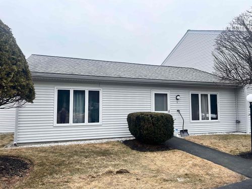 7 Kyle Dr, Newport, NH, 03773-3017 | Card Image