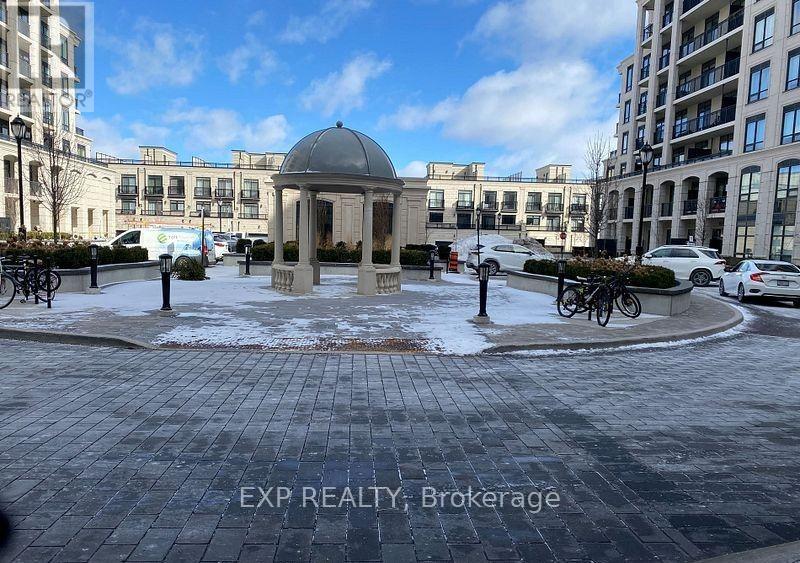 Residential Lease in Markham (Unionville) 2