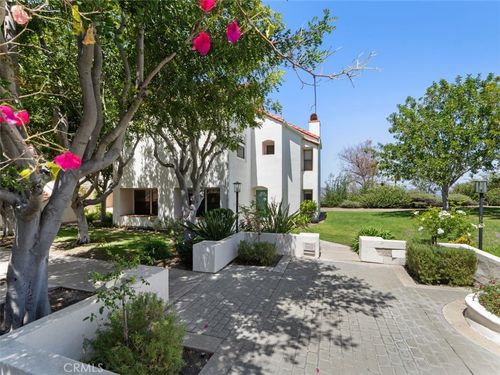 16130 Avenida Venusto, San Diego, CA, 92128-3372 | Card Image