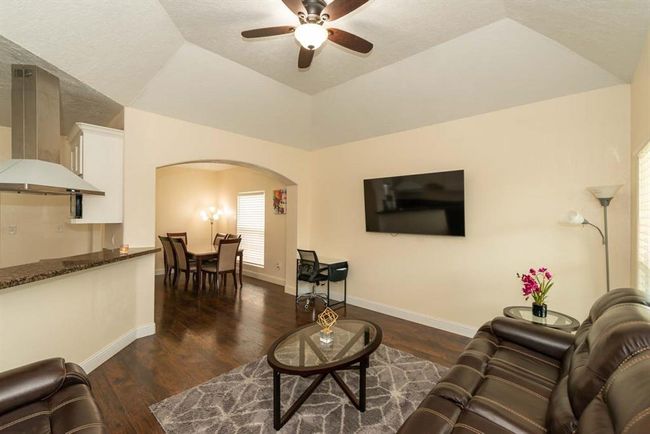 8040 Honeywood Trl, Home with 3 bedrooms, 2 bathrooms and null parking in Nederland TX | Image 3