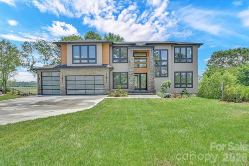 227 Pisgah Ridge Trl, Mills River, NC, 28759-0061 | Card Image