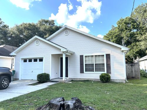 115 Oakhill Ave, Fort Walton Beach, FL, 32547-3126 | Card Image