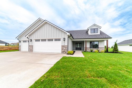 4516 Royal County Rd, COLUMBIA, MO, 65201-8432 | Card Image