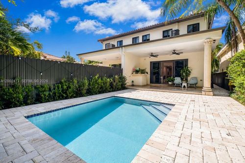 3141-3141 Day Ave, Coconut Grove, FL, 33133-5110 | Card Image