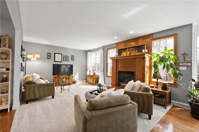 2021 Sterling Dr, House other with 4 bedrooms, 4 bathrooms and 3 parking in Mc Donald PA | Image 5