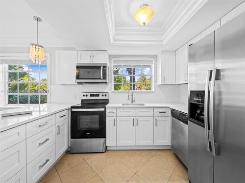 apt-2-4812 Ne 23rd Ave, Fort Lauderdale, FL, 33308-4753 | Card Image