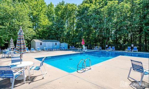 33 Vandeventer Ct, Sayreville, NJ, 08872-2708 | Card Image