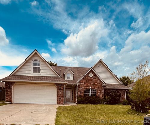 11719 E 117th St N, Collinsville, OK, 74021-1009 | Card Image
