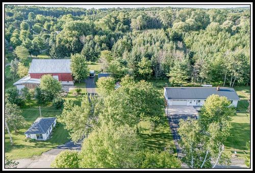 E8130 Flease Road, MUKWA, WI, 54961 | Card Image