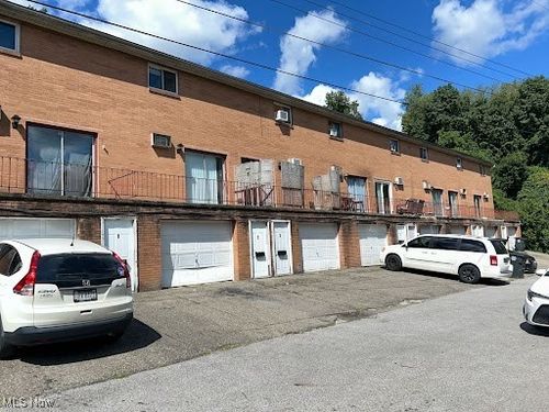 4-401 Dresden Ave, Steubenville, OH, 43952-3275 | Card Image