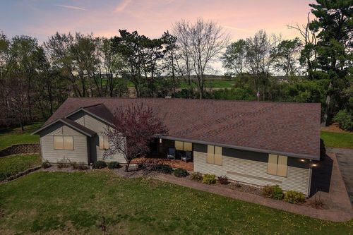 402 Derby Row, REEDSBURG, WI, 53959-1596 | Card Image