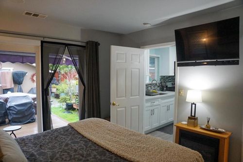 b-1524 Jasmine St, San Mateo, CA, 94402-3035 | Card Image