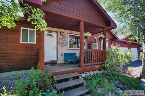 1245 Eagle Ridge Rd, Victor, ID, 83455-5082 | Card Image