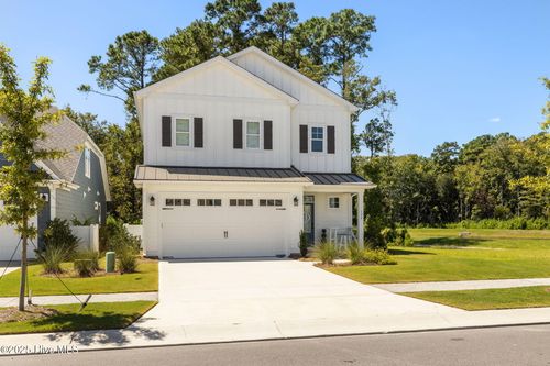 132 Freedom Park Rd, Beaufort, NC, 28516-2487 | Card Image