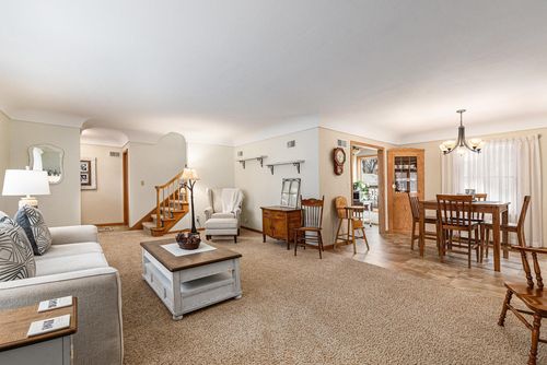 10 Park Dr, Slayton, MN, 56172-1030 | Card Image