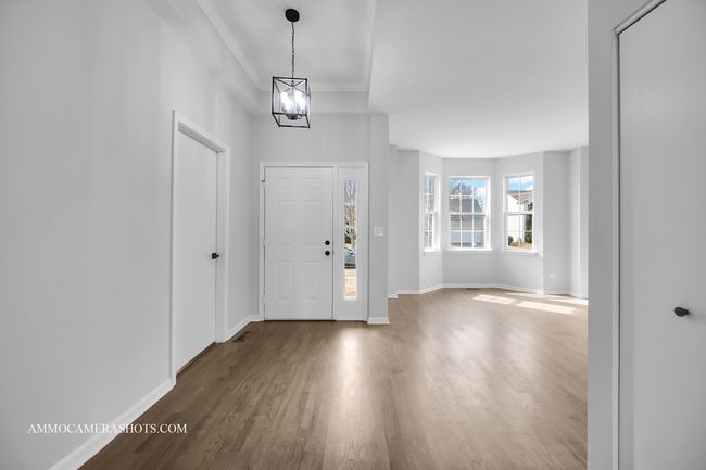 2450 Geneva Ln, House other with 5 bedrooms, 4 bathrooms and 6 parking in Montgomery IL | Image 4