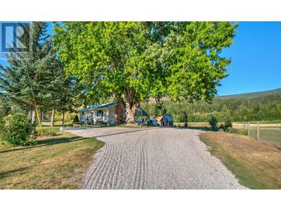 553 Salmon River Rd, Home with 4 bedrooms, 2 bathrooms and null parking in Salmon Arm BC | Image 3