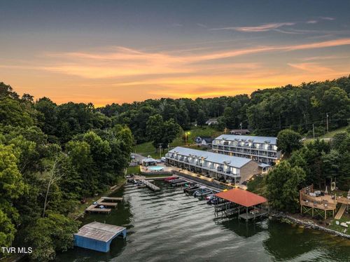 16-108 Furches Dr, Johnson City, TN, 37615-6713 | Card Image