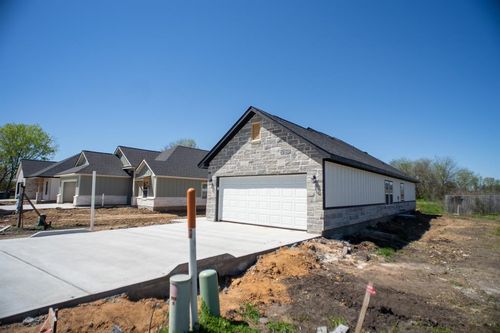2591 Dove Crossing Ln, Navasota, TX, 77868 | Card Image
