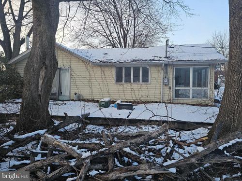 1054 Water Gap Ln, DAUPHIN, PA, 17018-9492 | Card Image